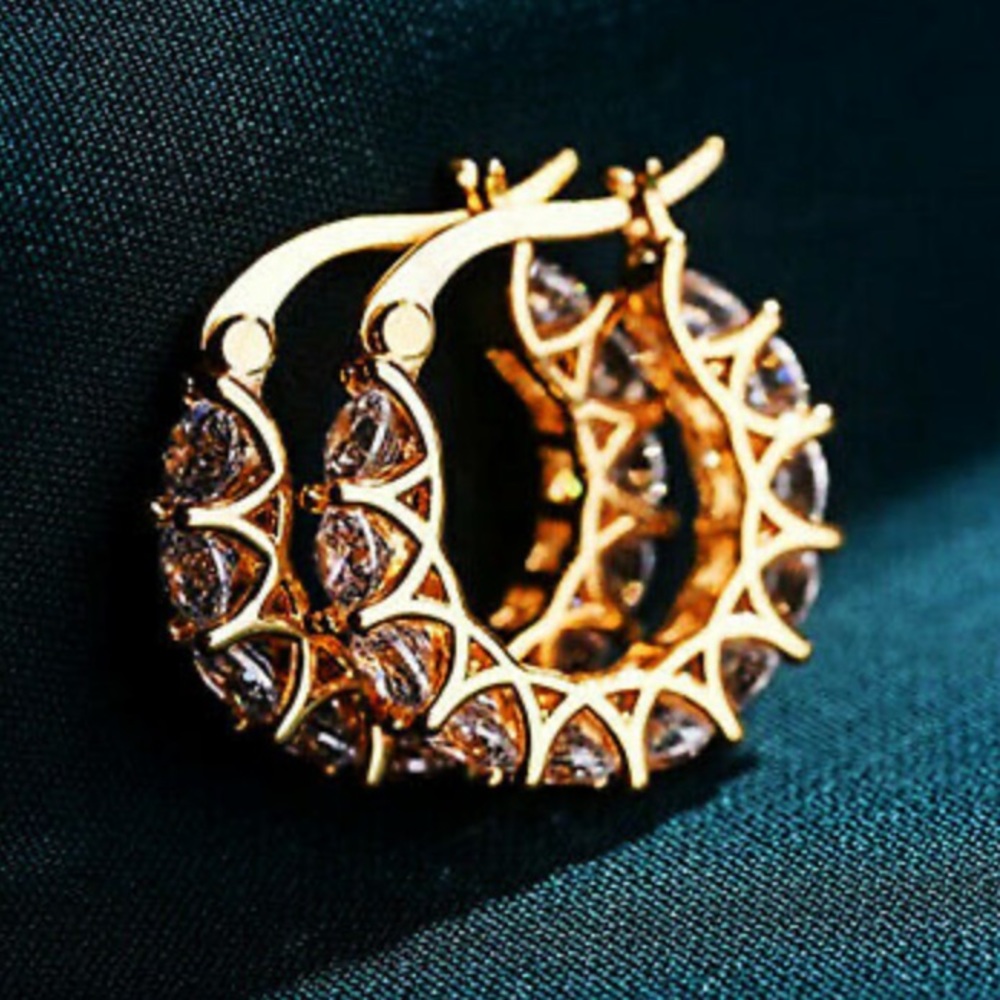 New 18k gold plated hoop diamond earrings - Picture 1 of 5
